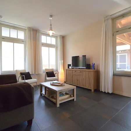 דירה In Near Meinweg Park *