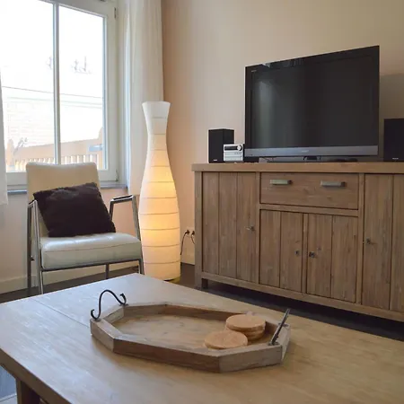 דירה In Near Meinweg Park