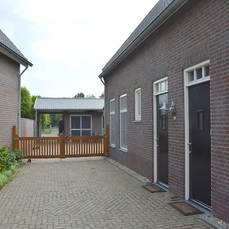 In Near Meinweg Park דירה Posterholt