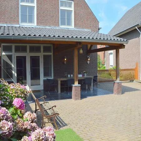 アパート In Near Meinweg Park