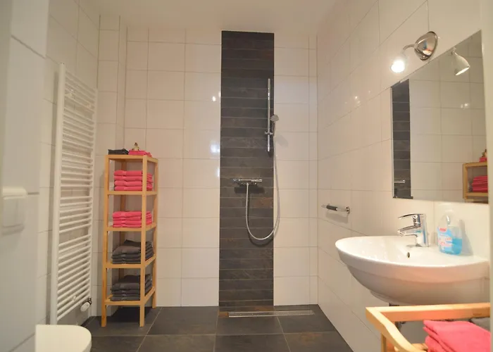 شقة In Near Meinweg Park